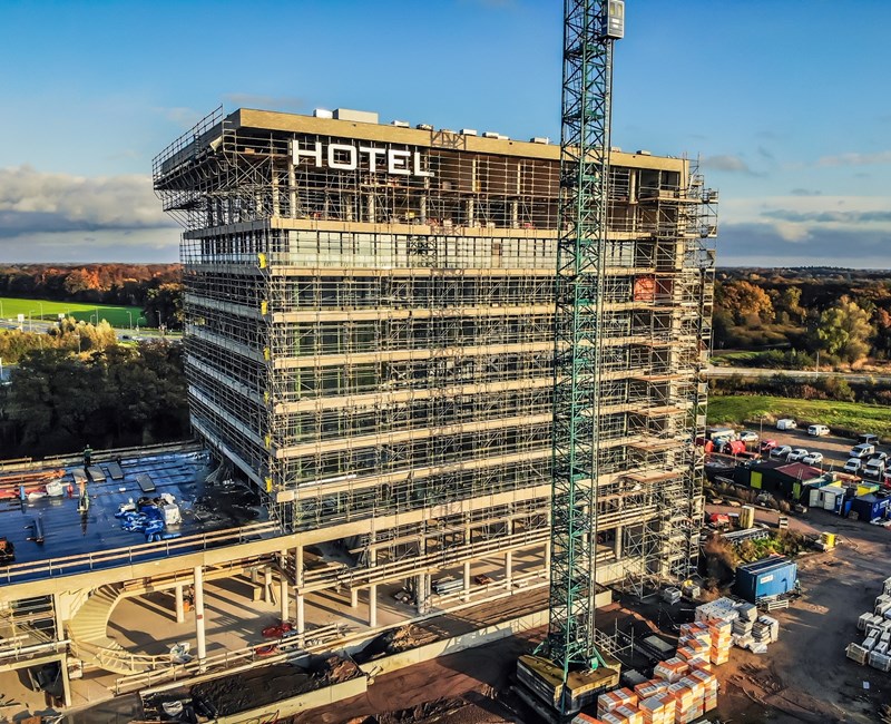 Bouw eerste energieneutrale hotel bijna afgerond Bouw eerste energieneutrale hotel bijna afgerond
