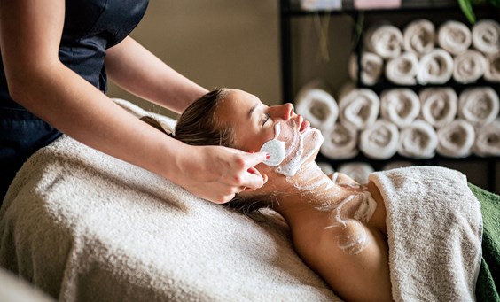 Diverse beauty treatments