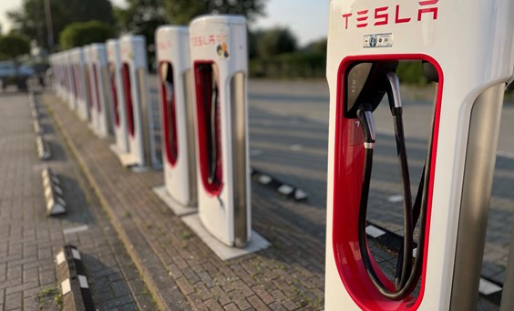 Tesla-superchargers