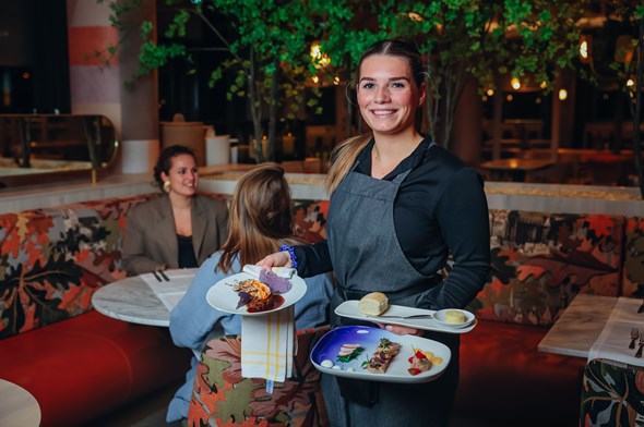 Senior medewerker bediening