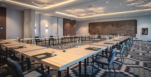 YOUR MEETING IN STYLE!