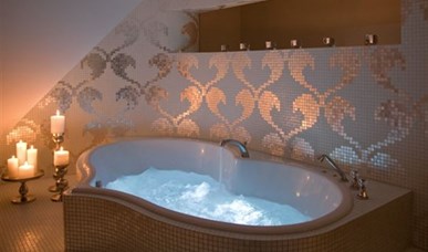 Kamers jacuzzi - Valk