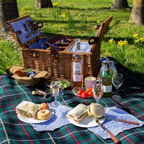 Picknick in de kasteeltuin