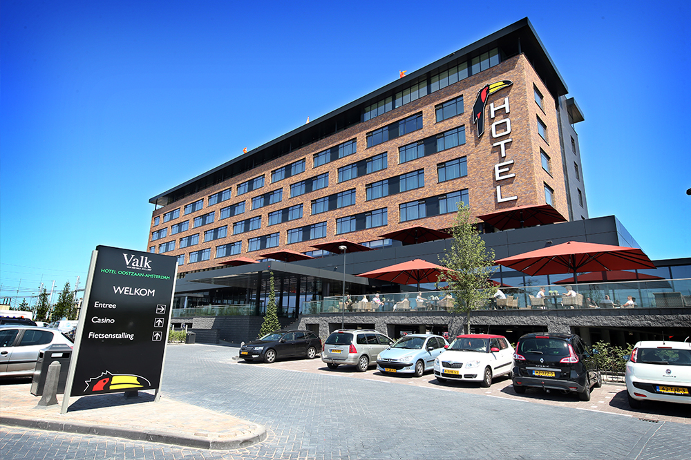 Fontijn In Zwembad Foto Van Van Der Valk Hotel Almere Tripadvisor